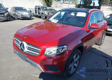 2019 Mercedes-Benz Glc 300 4Matic z USA, uszkodzony, nr VIN WDC0G4KB5KV184868